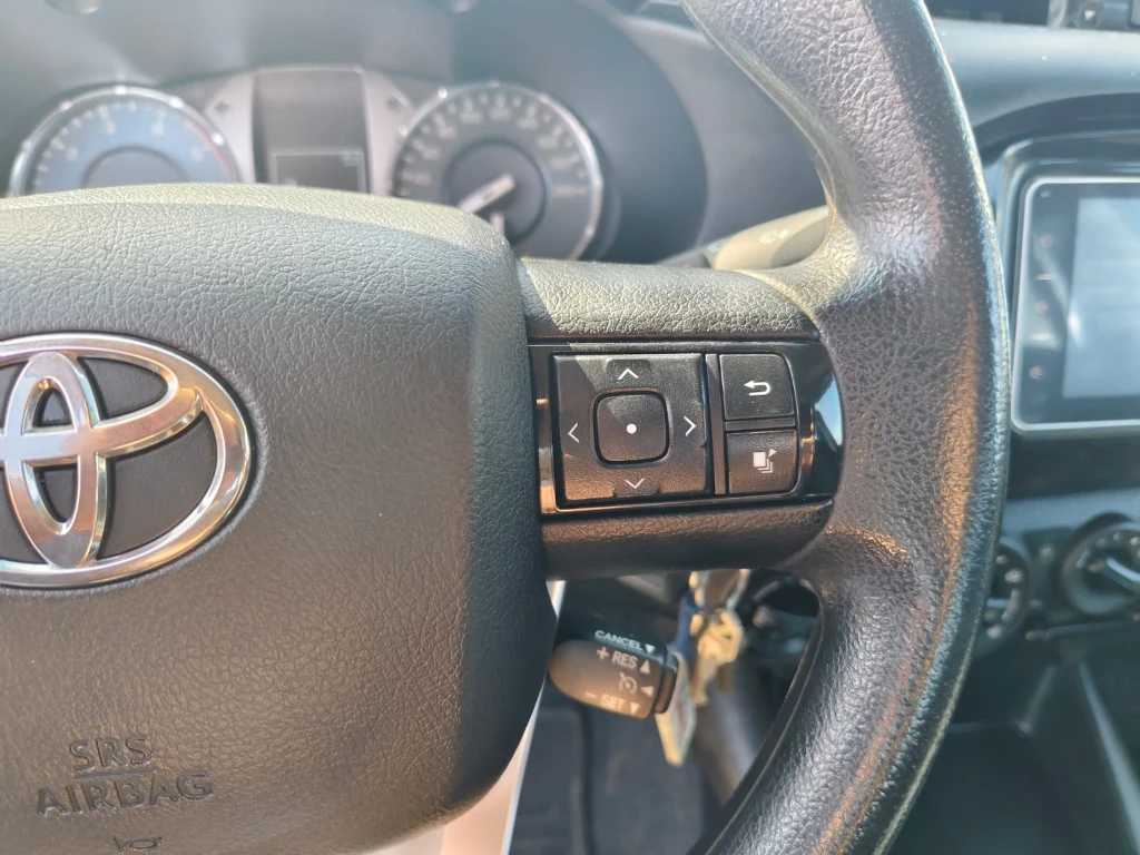 TOYOTA HILUX 2023 - Foto 22