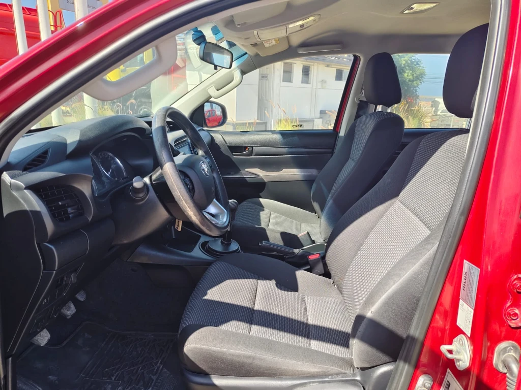 TOYOTA HILUX 2023 - Foto 20