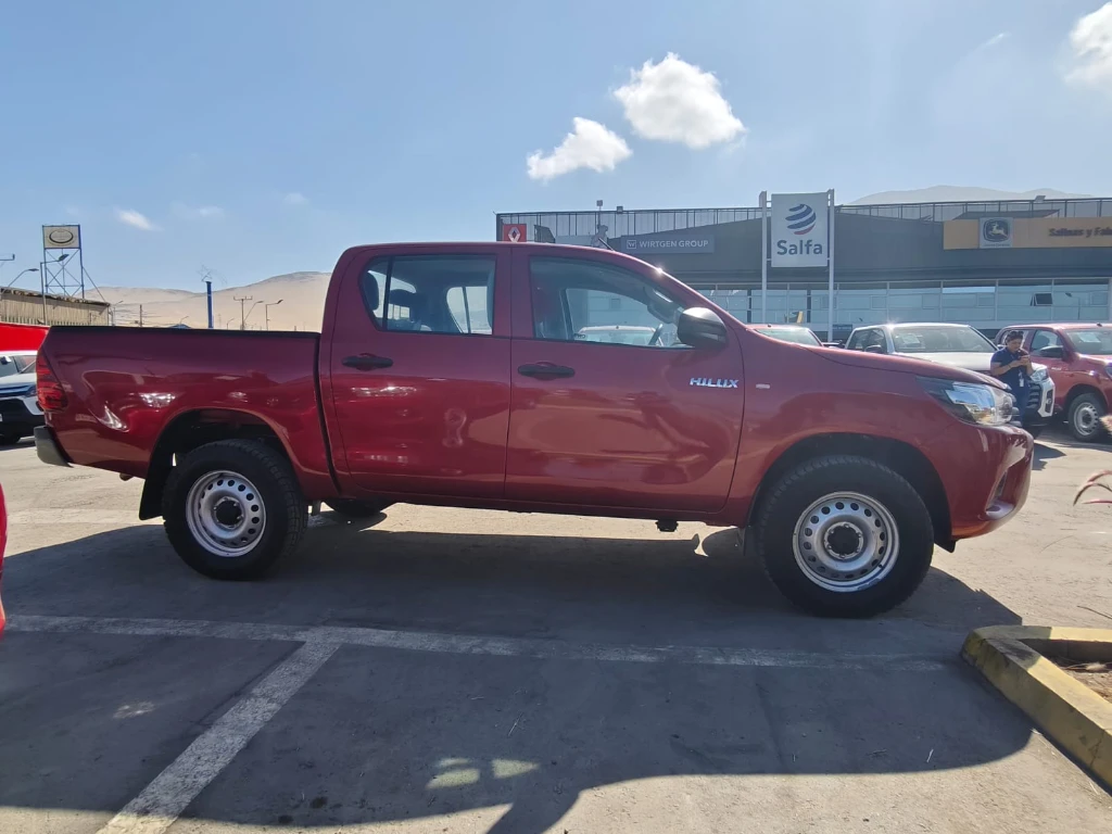 TOYOTA HILUX 2023 - Foto 7