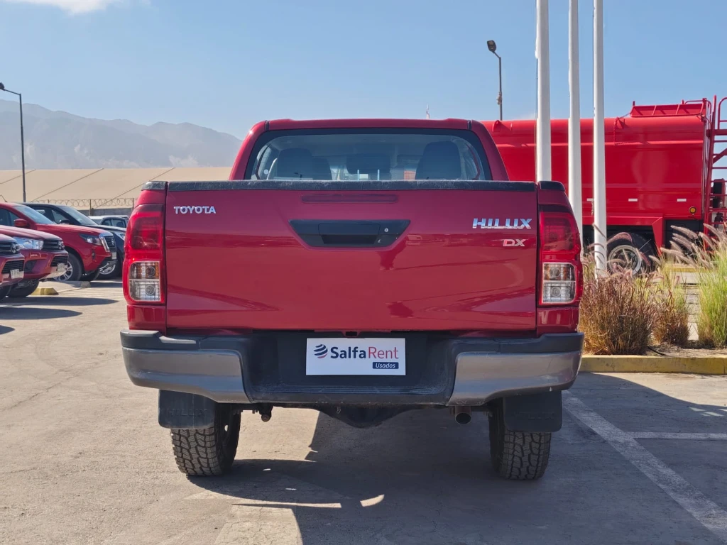 TOYOTA HILUX 2023 - Foto 6
