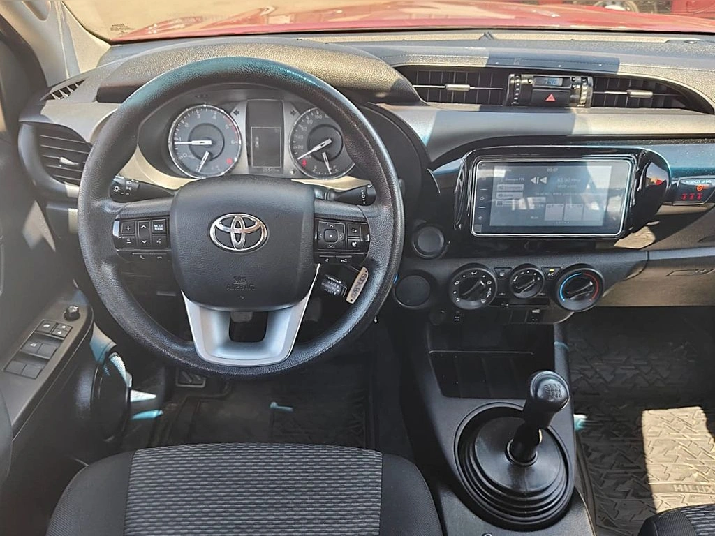 TOYOTA HILUX 2023 - Foto 15