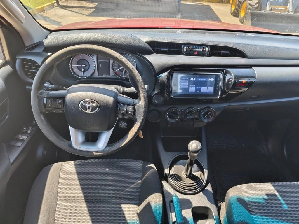TOYOTA HILUX 2023 - Foto 15