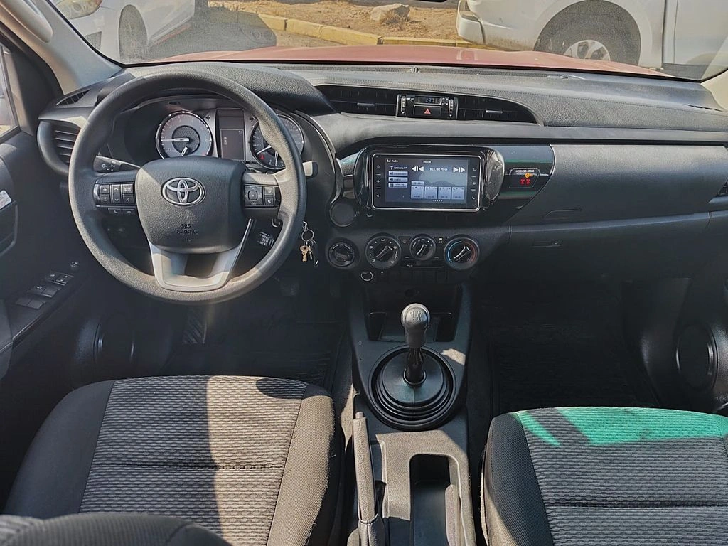 TOYOTA HILUX 2023 - Foto 21