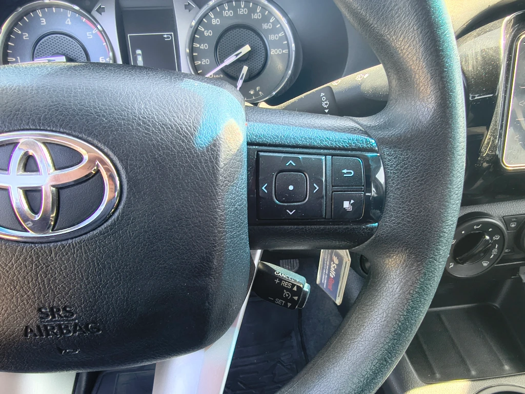 TOYOTA HILUX 2023 - Foto 20