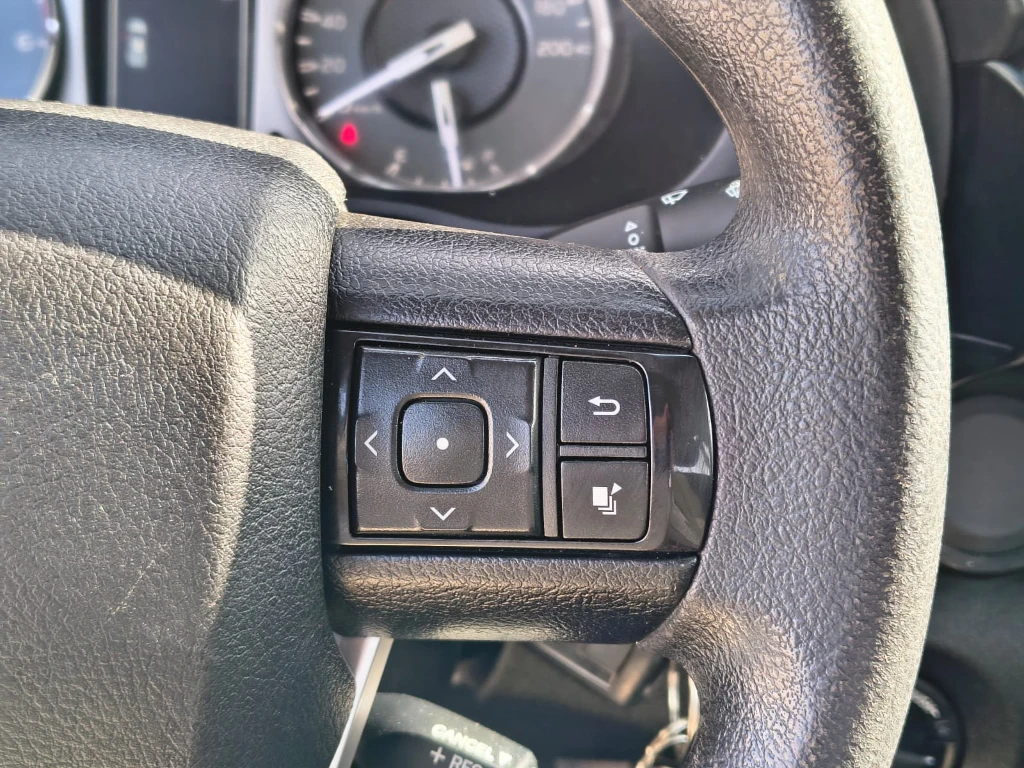 TOYOTA HILUX 2024 - Foto 14