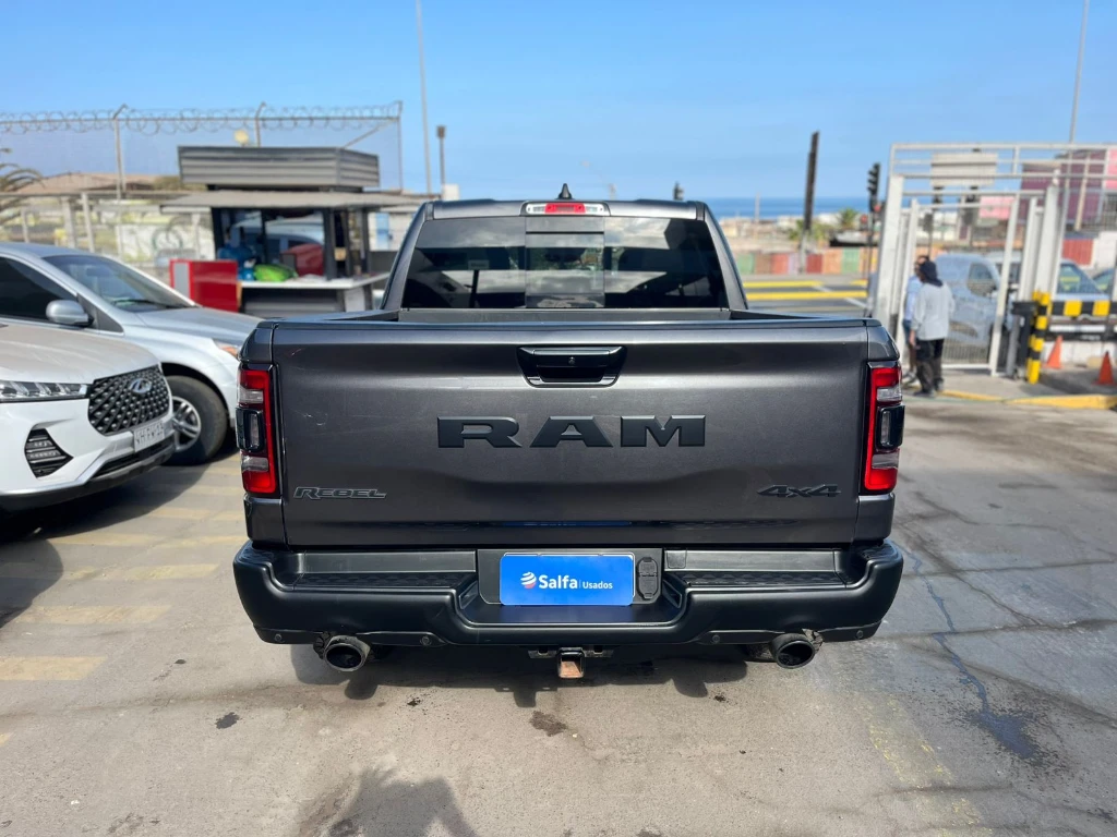 RAM 1500 2023 - Foto 5