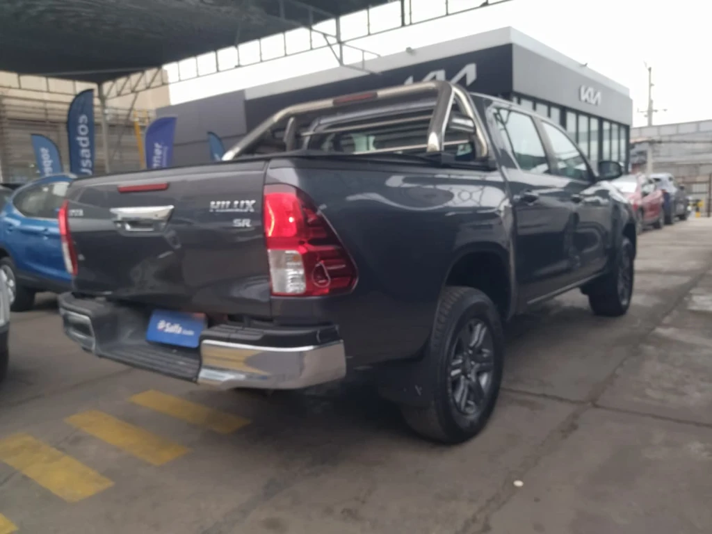 TOYOTA HILUX 2024 - Foto 5