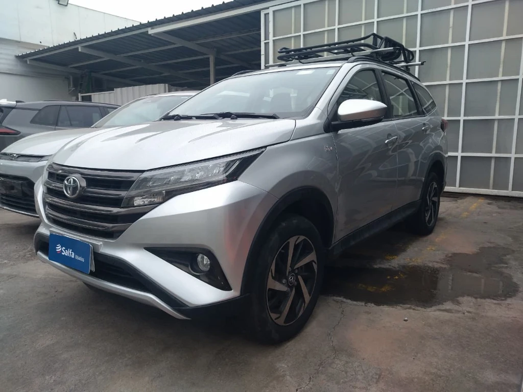 TOYOTA RUSH