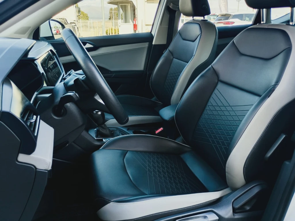 VOLKSWAGEN TAOS 2022 - Foto 12