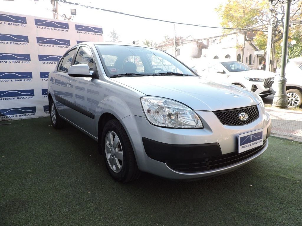 KIA RIO 2010 - Foto 3