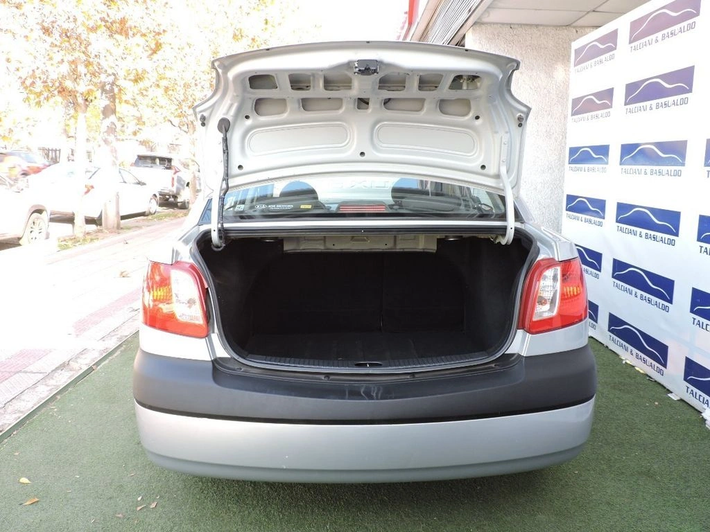KIA RIO 2010 - Foto 17