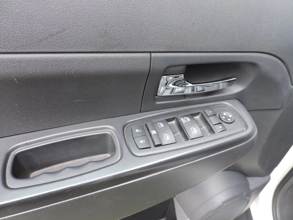 JEEP LIBERTY 2010 - Foto 6