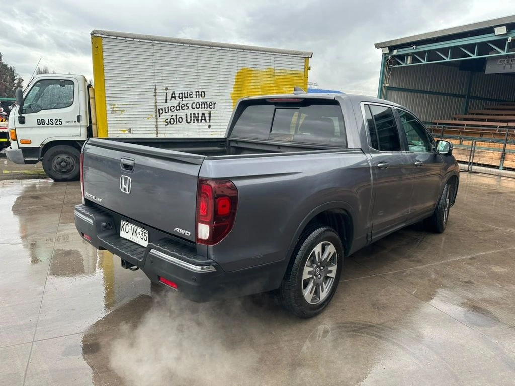 HONDA RIDGELINE 2018 - Foto 13