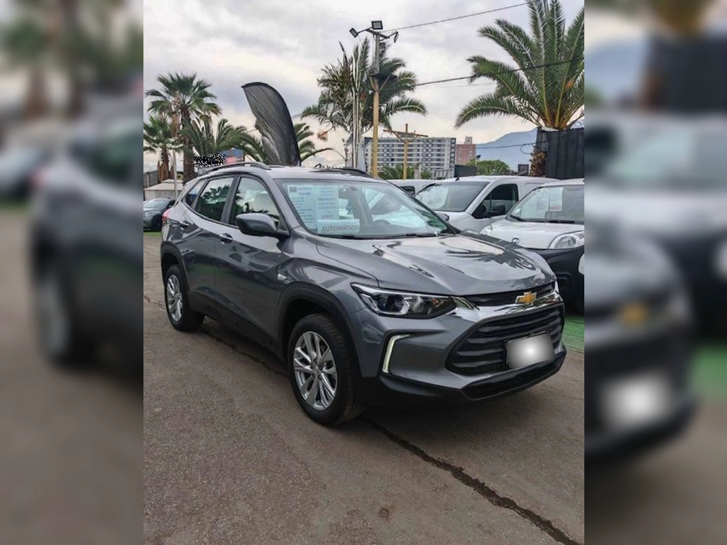 CHEVROLET TRACKER