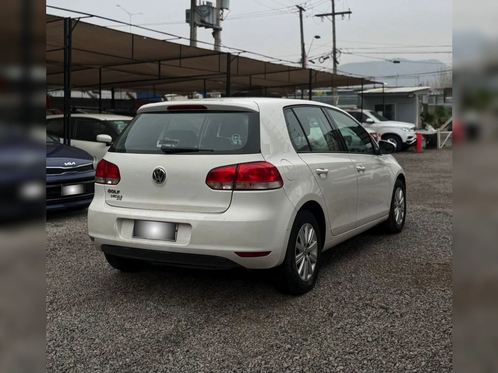 Volkswagen Golf — foto 2 de 3