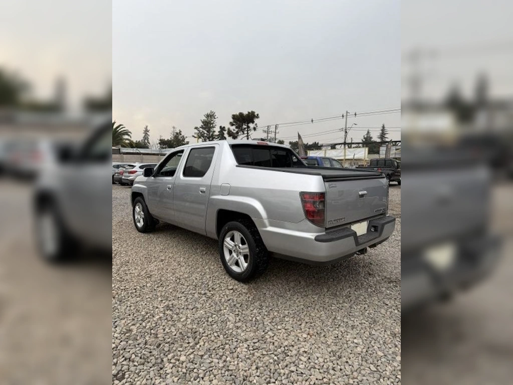Honda Ridgeline — foto 2 de 17