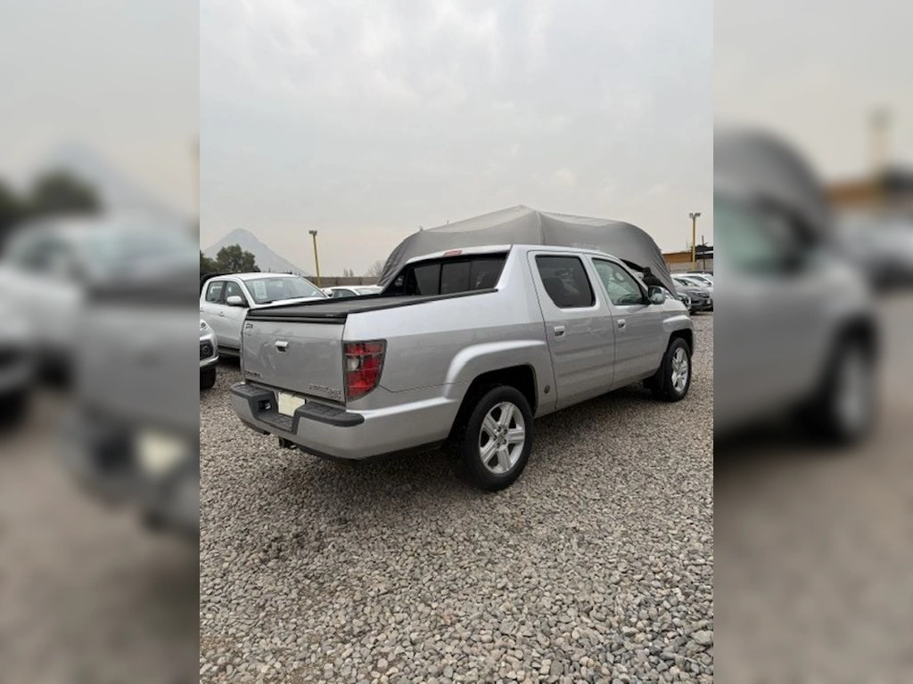 Honda Ridgeline — foto 3 de 17