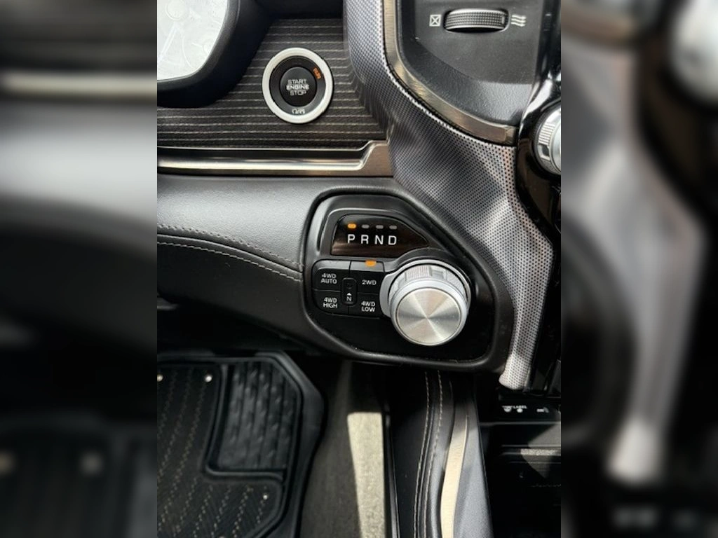 Dodge Ram 1500 — foto 11 de 19