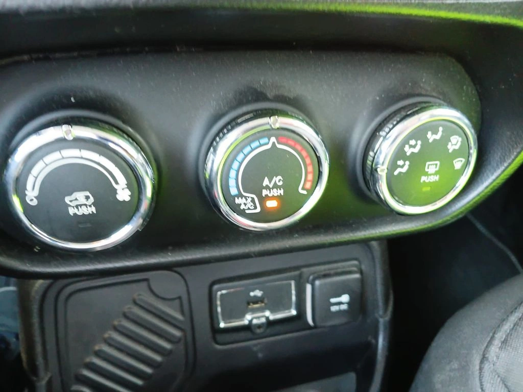 JEEP RENEGADE 2018 - Foto 15