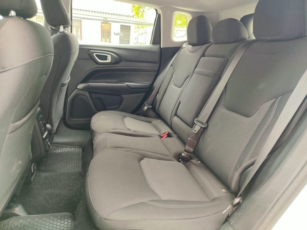 JEEP COMPASS 2023 - Foto 18