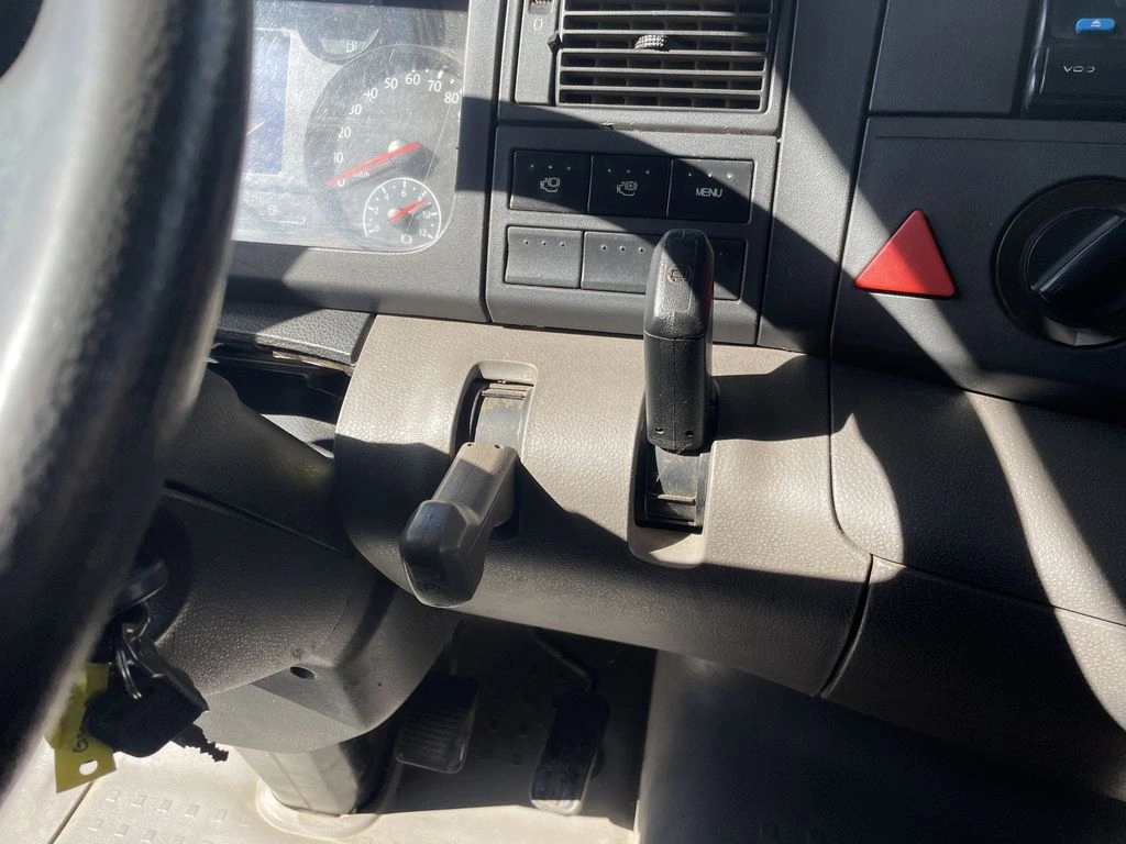 VOLKSWAGEN CONSTELLATION 2014 - Foto 24