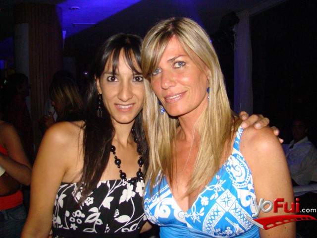 Débora Britez, Norah Baus