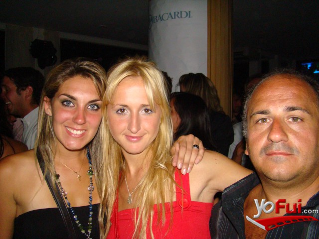 Belén Acuña, Melina Calleri, Lucio Manzione