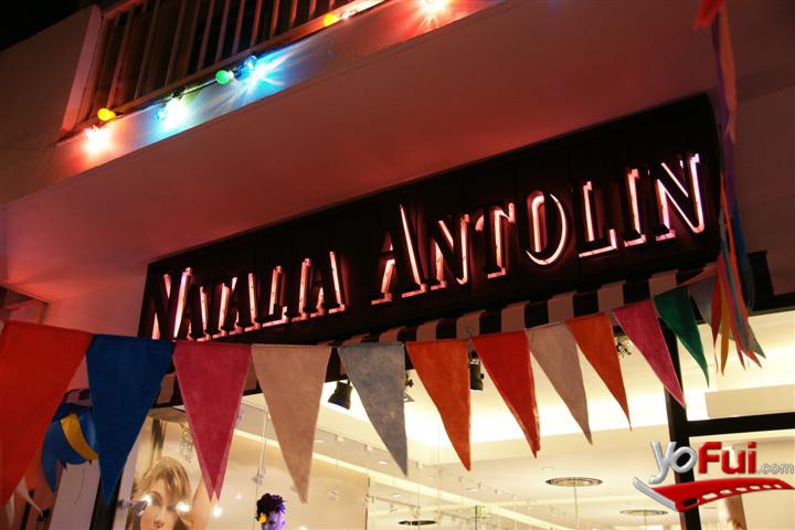 Inauguración del nuevo local de Natalia Antolin