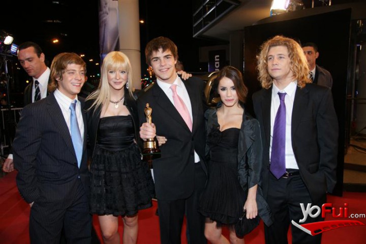 Elenco de Casi Angeles