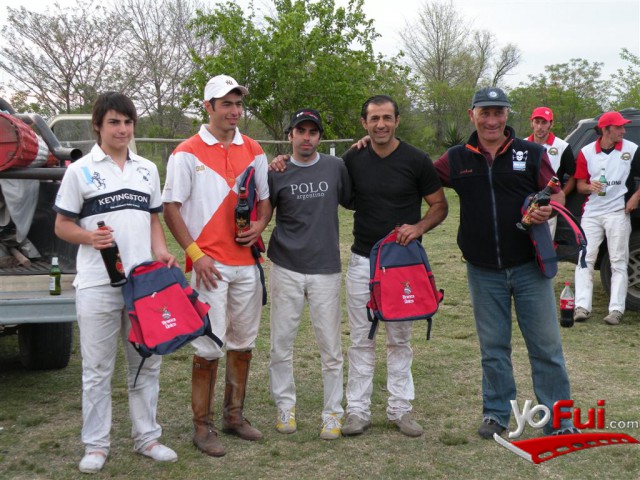 EQUIPO LA DIVINA, FINALISTA COPA   Copa Beautiful Day".   ZONA "A"., Lorenzo Bredice, Mario Canosa, Juan Cruz Cardoso (Organizador del Evento), Marcelo Jodor, Adrian Ahuike