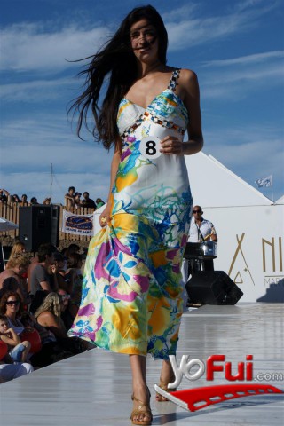 Fotografía en Desfile en Fort Beach, Nikki Fort Beach