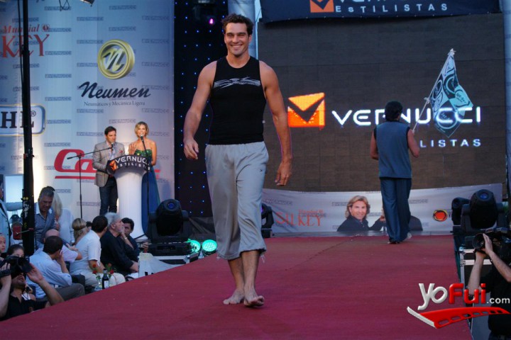 Fotografía en Mega Desfile Vernucci 2010, Parador Terrazo Voodoo (Villa Carlos Paz)