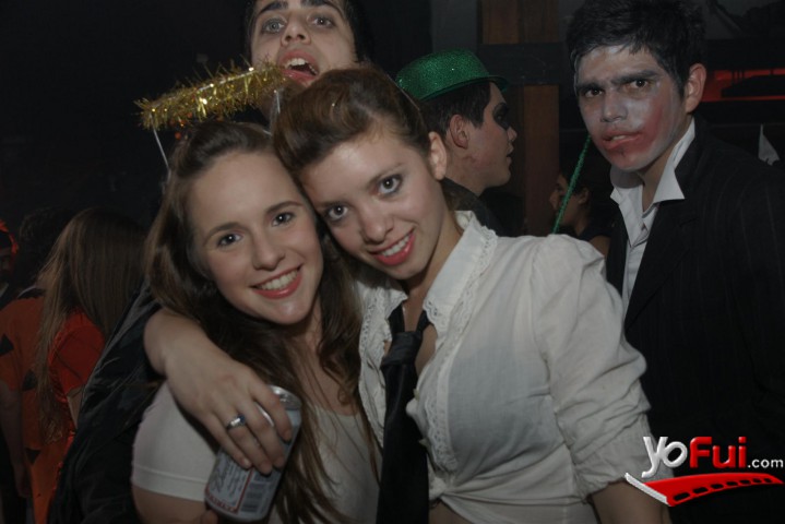 Fotografía en Noche de Halloween en Rumi, Rumi