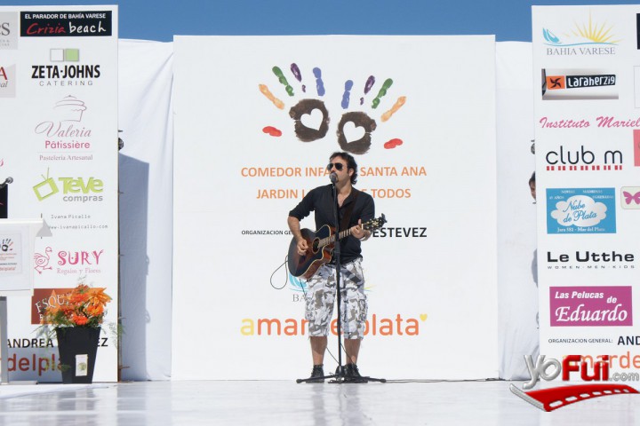 Fotografía en Desfile de Andrea Estevez a Beneficio 2011, Bahía Varese MDQ