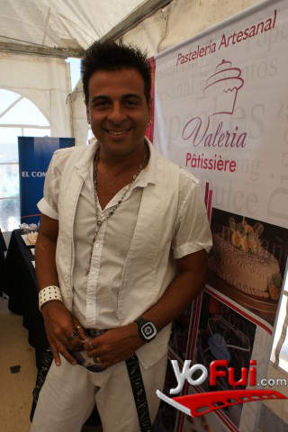 Fotografía en Desfile de Andrea Estevez a Beneficio 2011, Bahía Varese MDQ