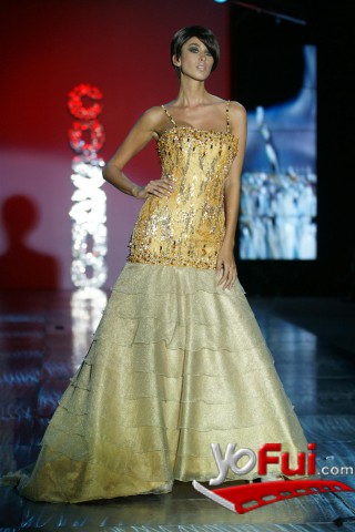 Fotografía en Desfile de Claudio Cosano en el cierre de la BAAM 2011, Sheraton Hotel
