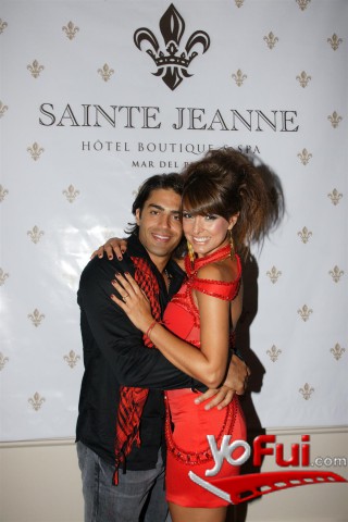Alejandro Cupito, Andrea Estevez