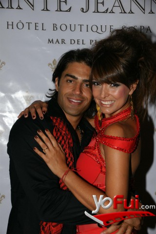 Alejandro Cupito, Andrea Estevez