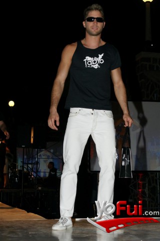 Fotografía en Chascomus Moda 2012, Monumento a la Democracia