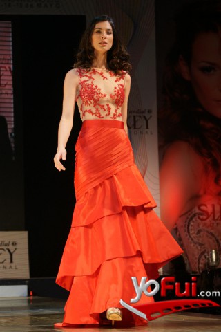 Fotografía en Desfile de Iaia Cano en Silkey Mundial 2010, La Rural