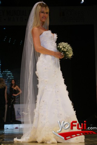 Fotografía en Desfile de Iaia Cano en Silkey Mundial 2010, La Rural