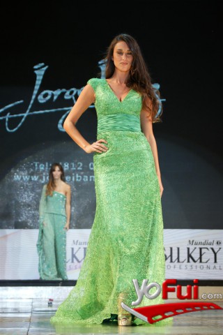 Fotografía en Desfile de Jorge Ibañez en Silkey Mundial 2012, La Rural
