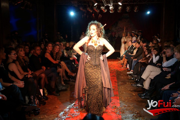 Fotografía en Desfile de Verónica de la Canal Otoño Invierno 2012, Tienda Harrods