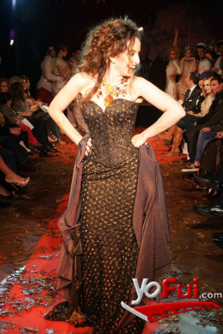 Fotografía en Desfile de Verónica de la Canal Otoño Invierno 2012, Tienda Harrods