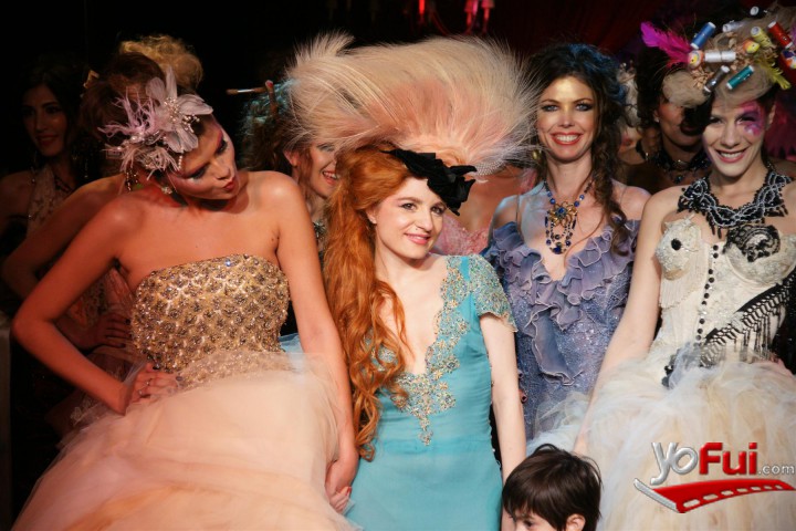 Fotografía en Desfile de Verónica de la Canal Otoño Invierno 2012, Tienda Harrods