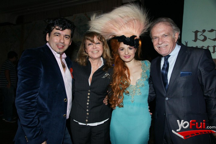 Fotografía en Desfile de Verónica de la Canal Otoño Invierno 2012, Tienda Harrods