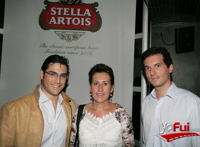 Claudio Siri (Gerente De Fuente Alemana), Isabel Siri (Jefe De Personal Fuente Alemana), Alejandro Montecinos