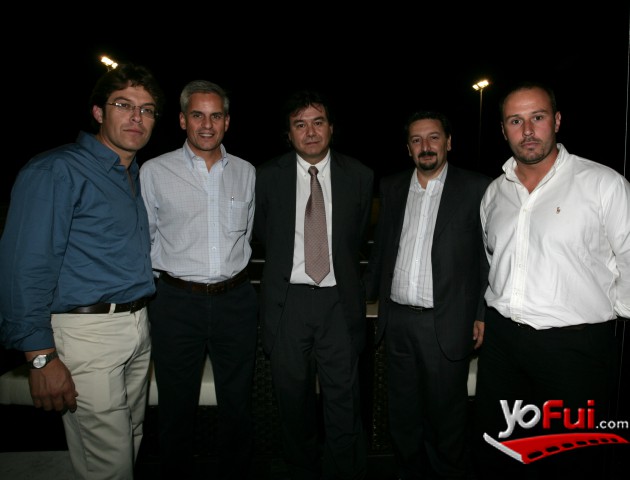 Mario Espinoza (Supervisor De Marketing C. Chile), Pablo Tourne (Gerente De Ventas Cervecería Chile), Cristhián Pizarro (Gerente Cafe Turri), Carlos Saporito (Gerente Mundo Del Vino), Gonzalo Reyes (Gerente De Ventas Mundo Del Vino)