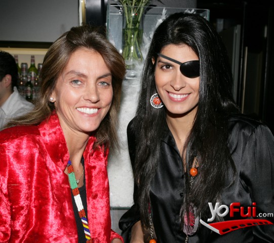 Cristina Eguiguren, Shoni Velásquez