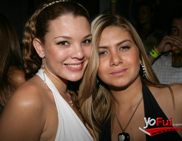 Pilar Velez, Carolina Loaiza